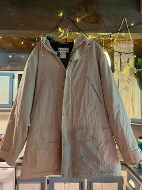 Vintage L.L. Bean insulated parka/field jacket from the late 1980S